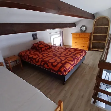 2 Dans La Marina Apartment *
